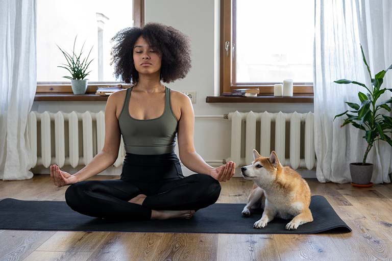 chữa rối loạn lo âu bằng yoga