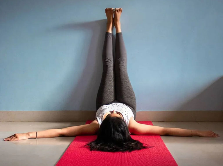 yoga làm giảm căng thẳng